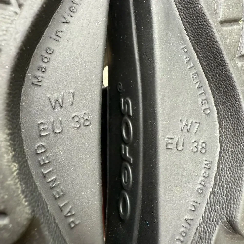 OOFOS Women's Black Comfort Sandals - Picture 10 of 14
